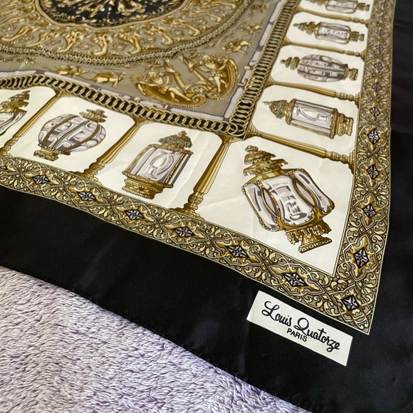 Louis Quatorze silk scarf - Picture 2 of 5